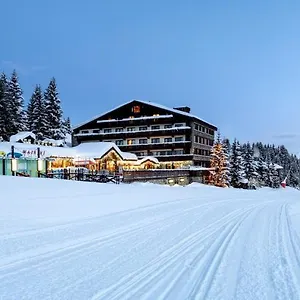 https://hotel-courcheneige.hotels-rhonealpes.com