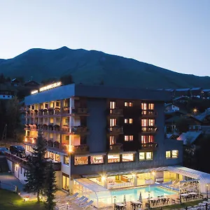 https://hotel-les-soldanelles-fontcouverte-la-toussuire.hotels-rhonealpes.com