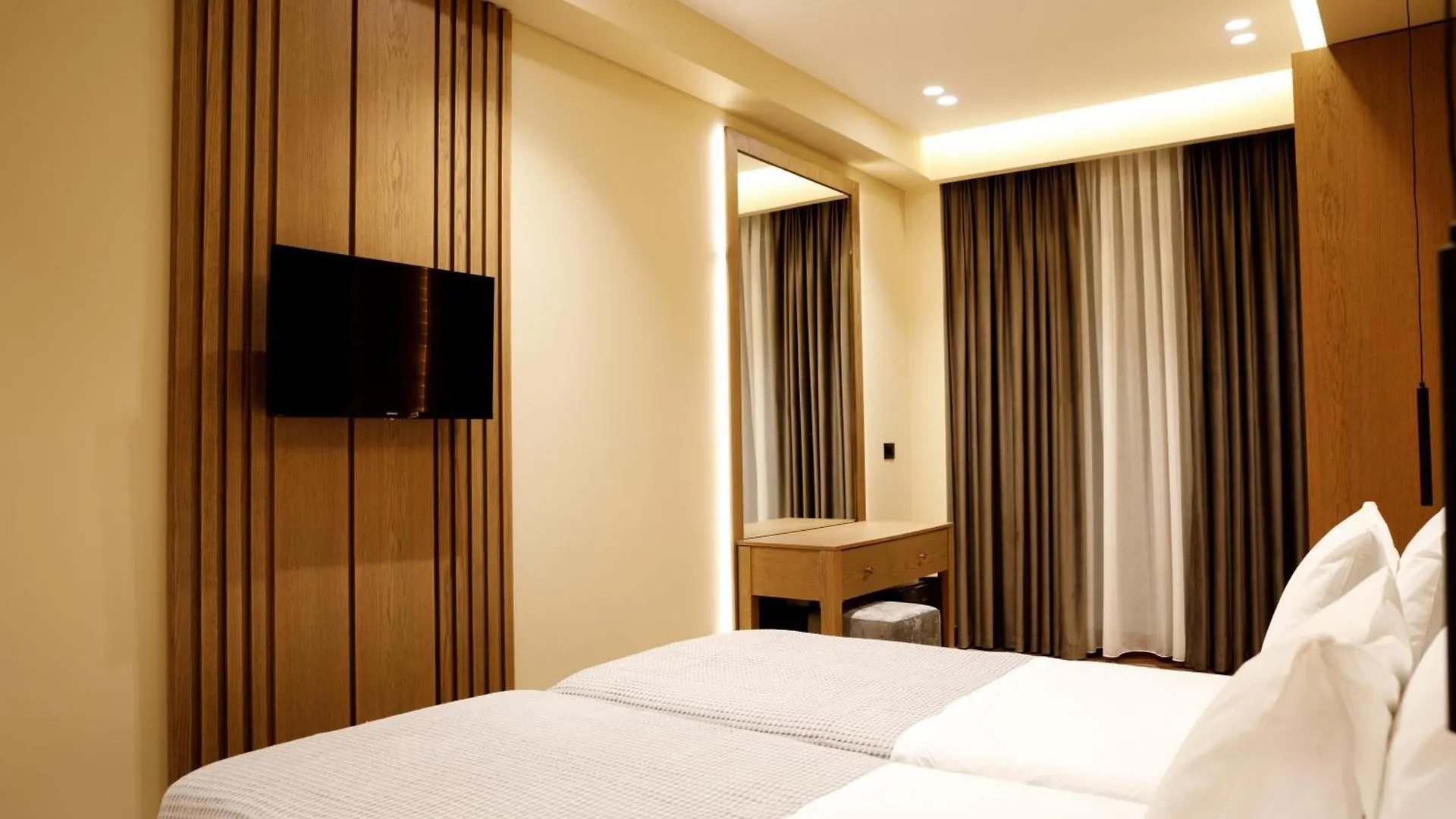 Sunny Hill Boutique Hotel Gjirokaster