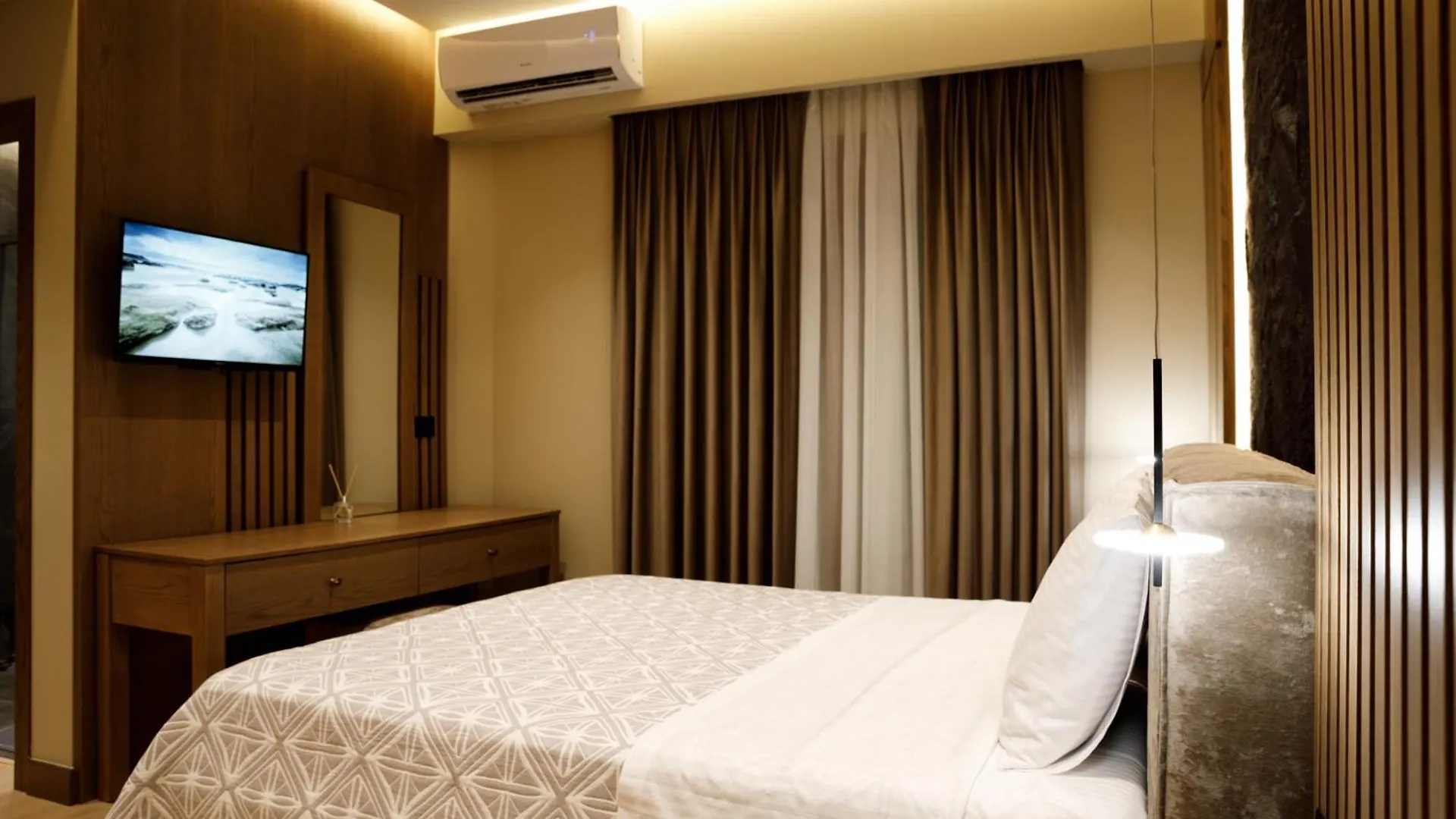 Sunny Hill Boutique Hotel Gjirokaster