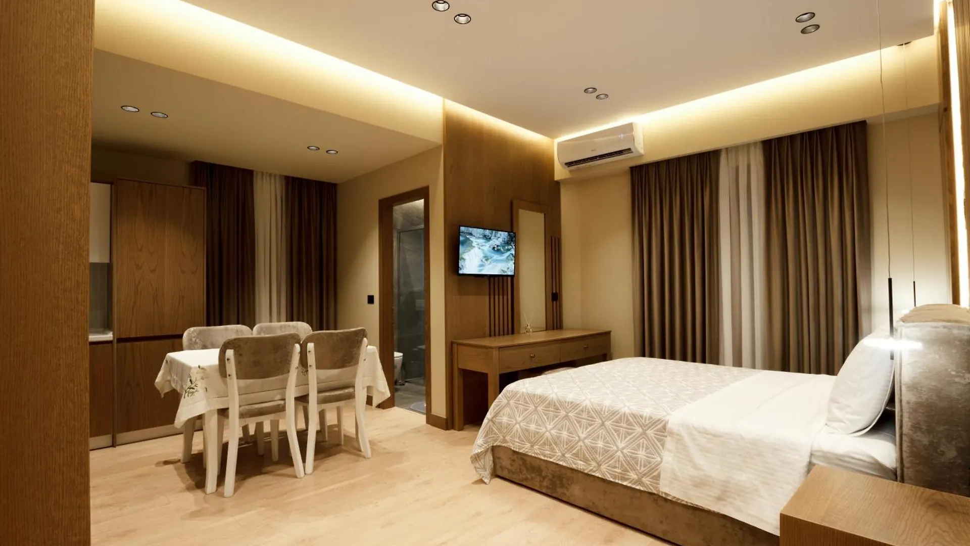 Sunny Hill Boutique Hotel Gjirokaster
